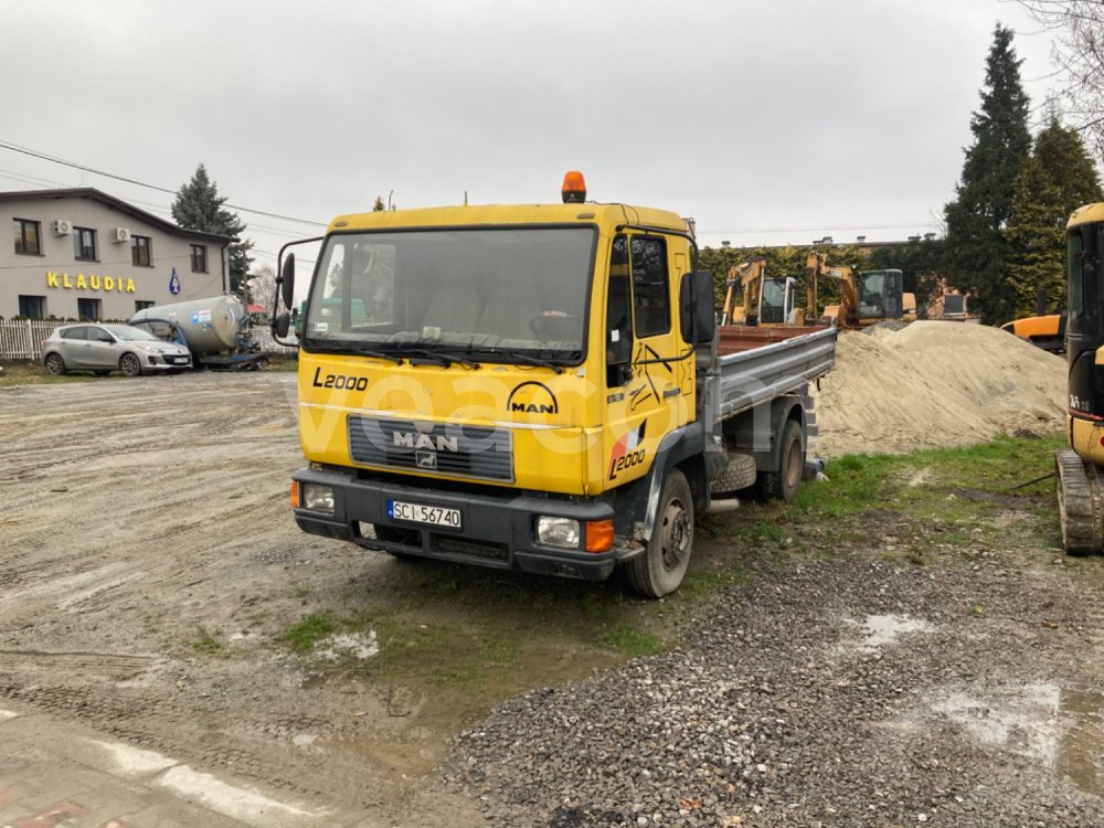Aukcja internetowa: MAN  L2000