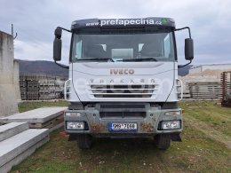 Aukcja internetowa: IVECO  TRAKKER 440 8X4
