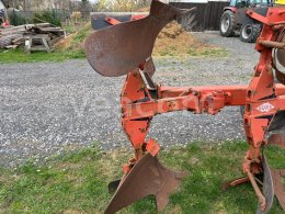 Online auction:   KUHN MANAGER 9313