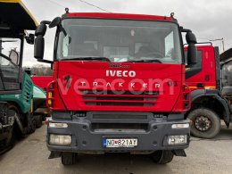 Aukcja internetowa: IVECO  TRAKKER 410 8X4