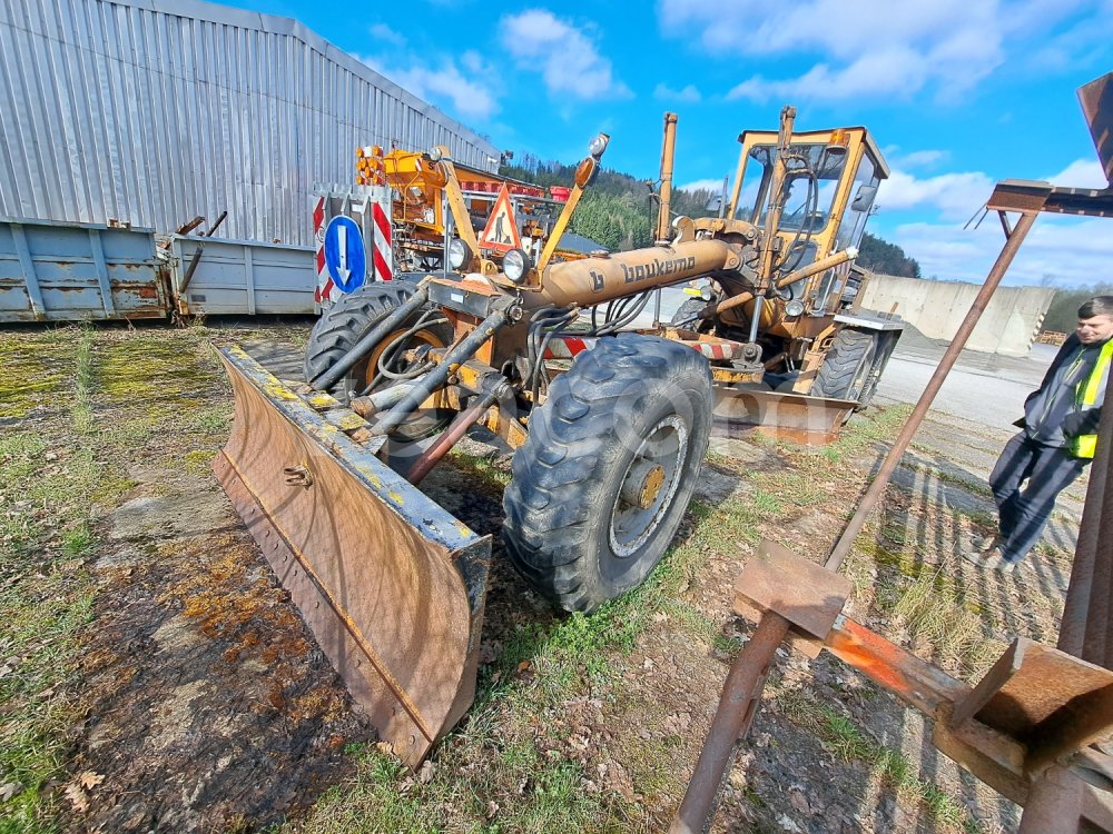 Online-Versteigerung: BAUKEMA  SHM4-81A 6X4