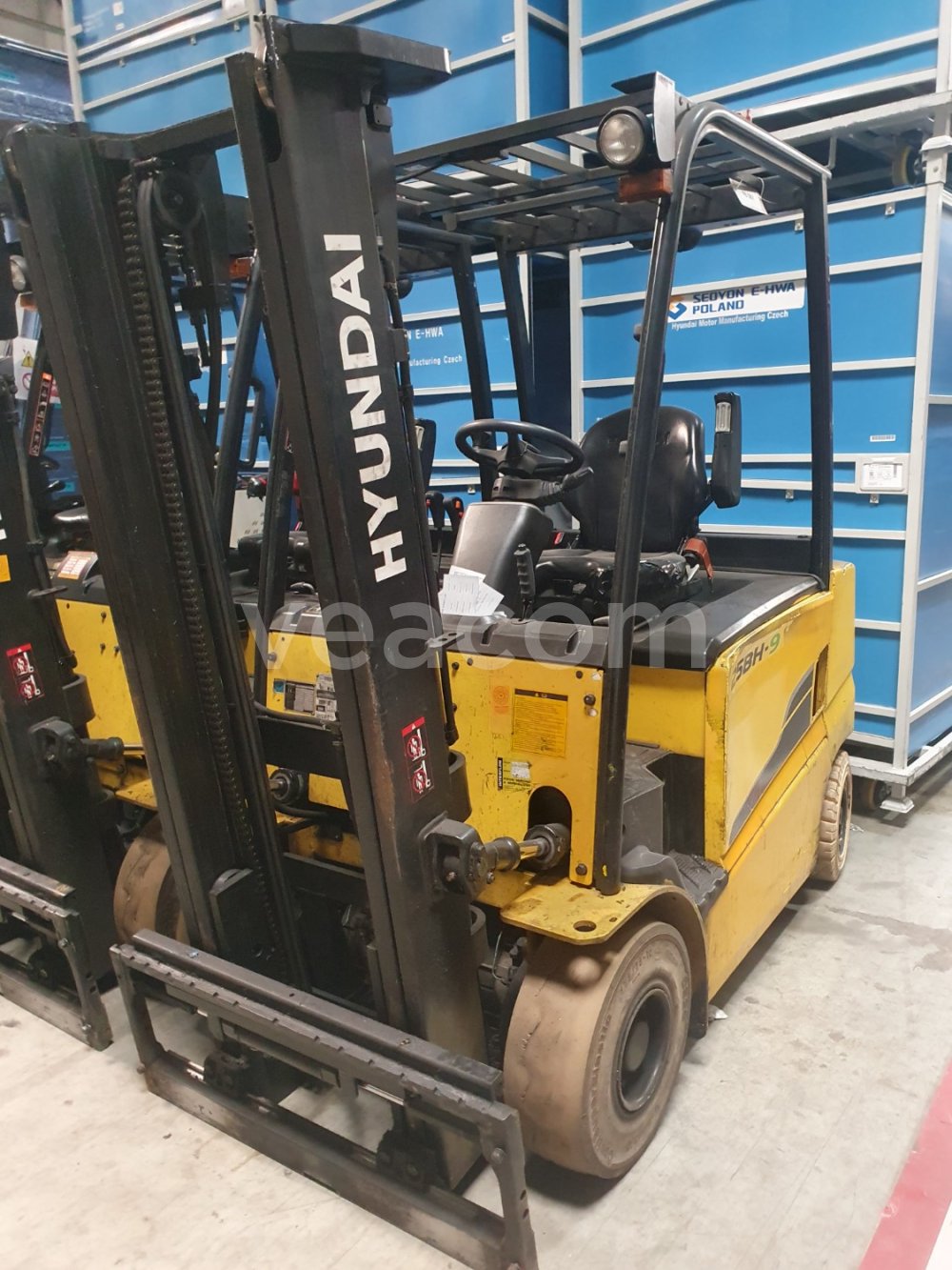 Online auction: HYUNDAI  25BH-9