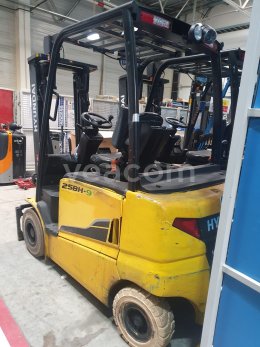 Online árverés: HYUNDAI  25BH-9