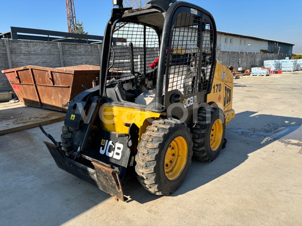 Online auction: JCB  ROBOT 170