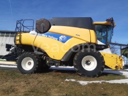 Online auction: NEW HOLLAND  CR 980