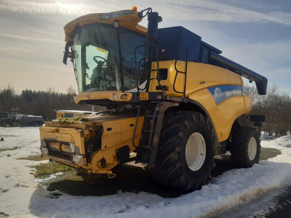 Online auction: NEW HOLLAND  CR 980
