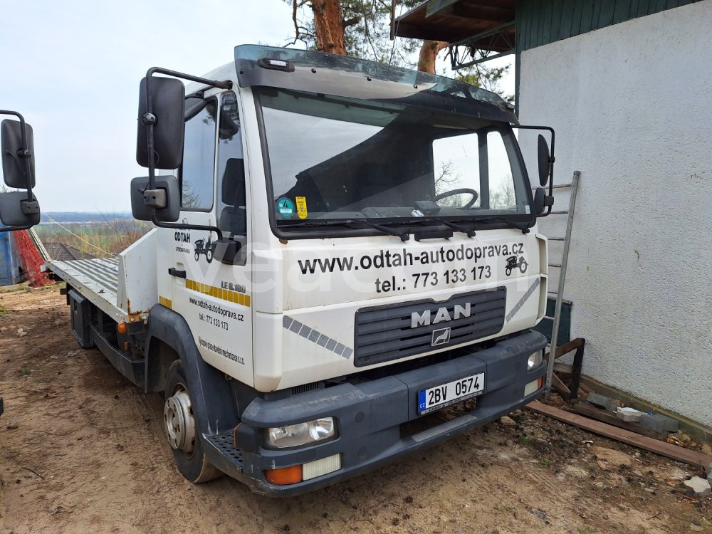 Online auction: MAN  L 2000