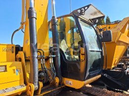 Online auction: JCB  220