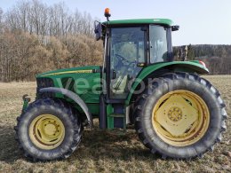 Online aukce: JOHN DEERE  6220 SE