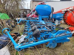 Online auction:   LEMKEN AZURIT 9 + DOPĹŇAČ NA PRIHNOJOVANIE NA PREDOK TRAKTORA