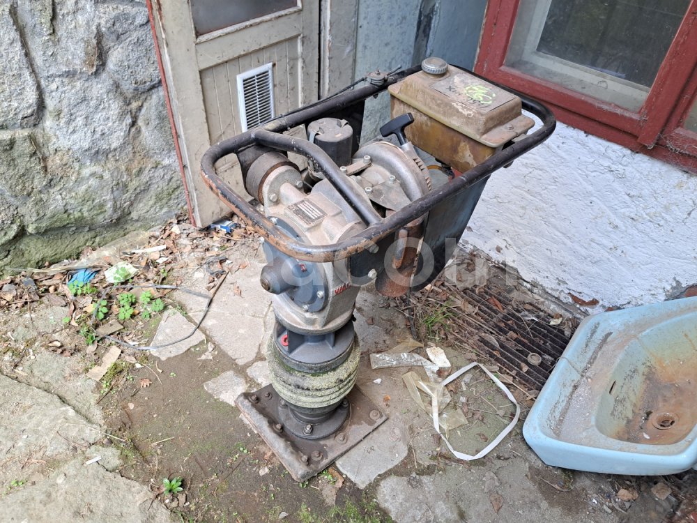 Online auction: WACKER  BS 60Y