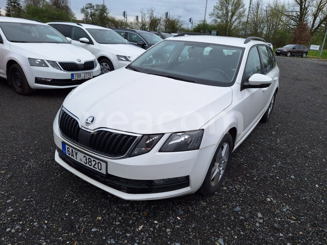 Aukcja internetowa: ŠKODA  OCTAVIA