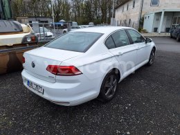 Online auction: Volkswagen  PASSAT