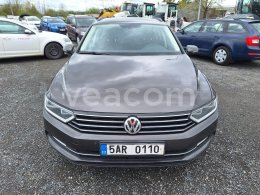 Online auction: Volkswagen  PASSAT