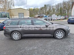 Online auction: Volkswagen  PASSAT