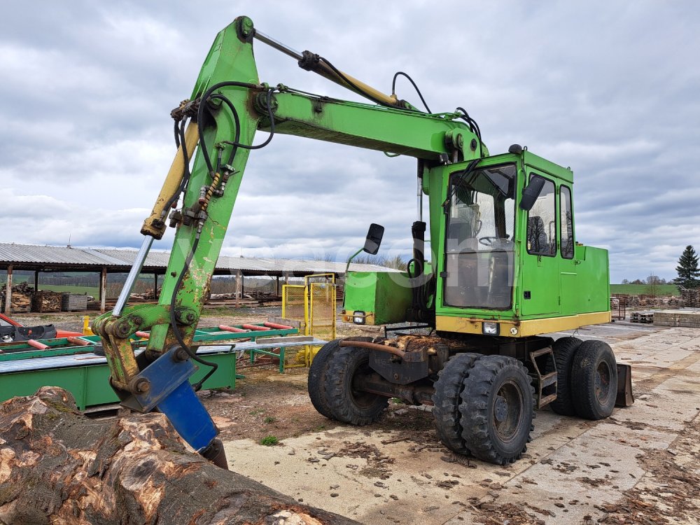 Online auction: CATERPILLAR  206 B/FT 4X4