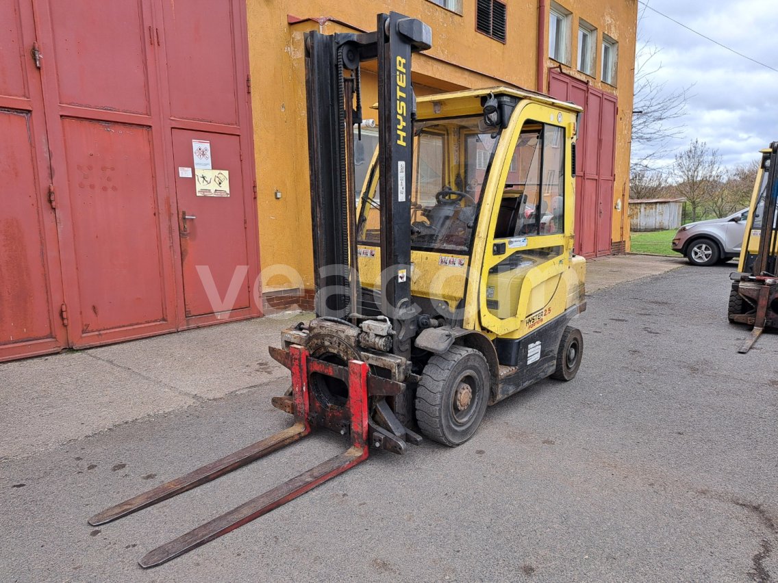 Online auction: HYSTER  H2.5FT LPG