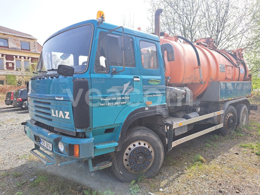 Online auction: LIAZ  18.23 6X2