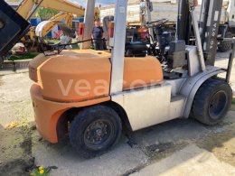 Online auction: TOYOTA  02-6FG35