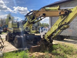 Online auction: LIEBHERR  A900C