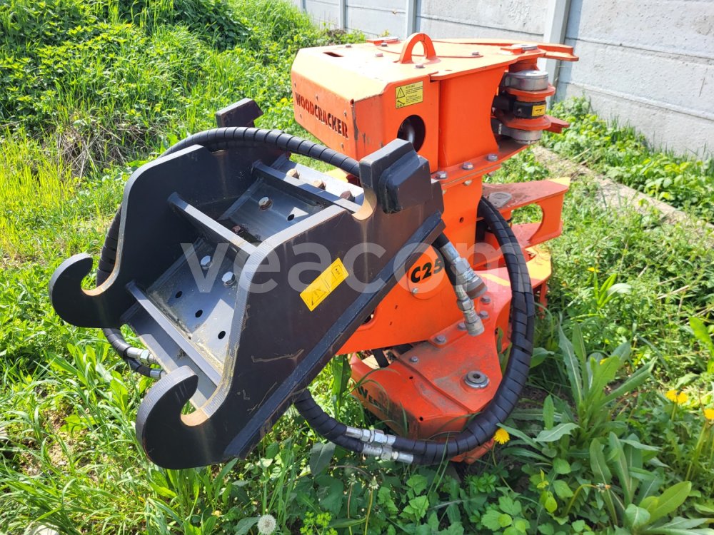 Aukcja internetowa:  STRIHACIA HLAVICA  WOODCRACKER C250