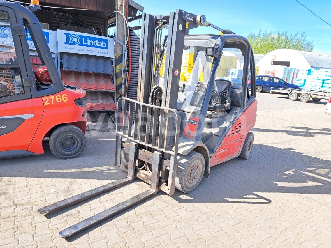 Online-Versteigerung: LINDE  H25T-01