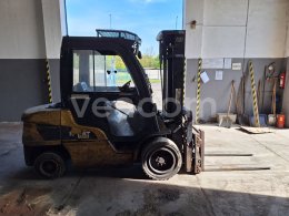 Online aukce: CATERPILLAR  DP35N