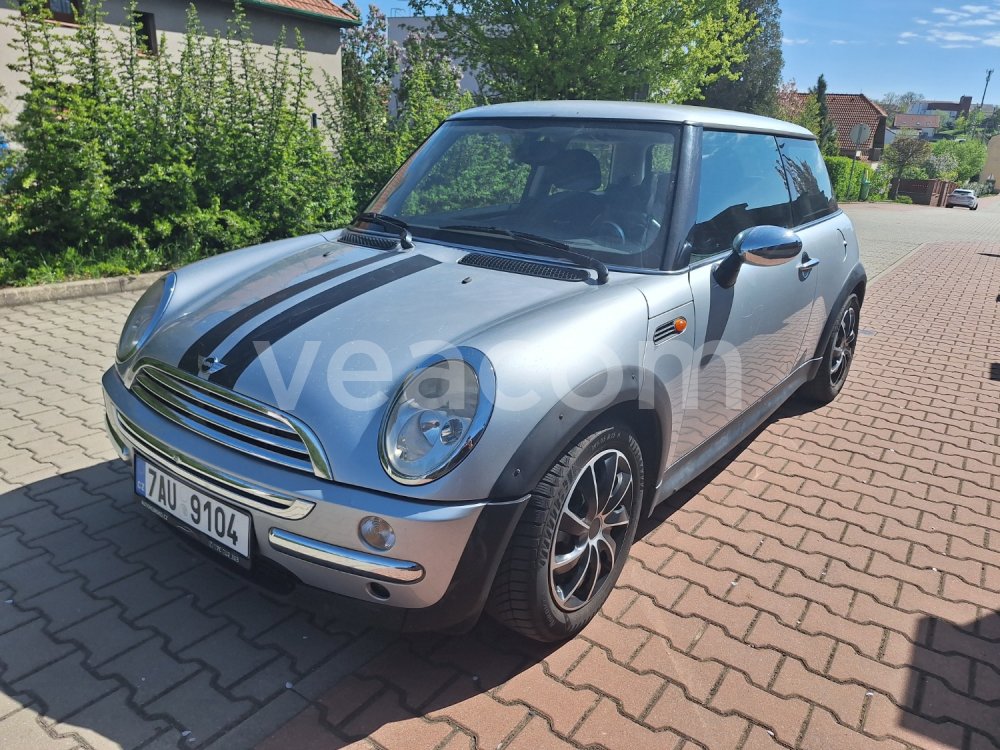 Online auction:  MINI ONE D