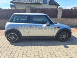 Online auction:   MINI ONE D