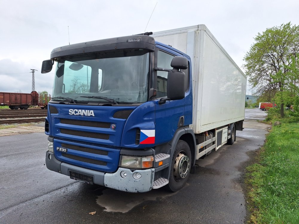 Online aukce: SCANIA  P 230