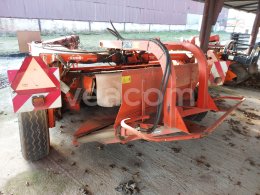 Online árverés:   KUHN FC 302 RG