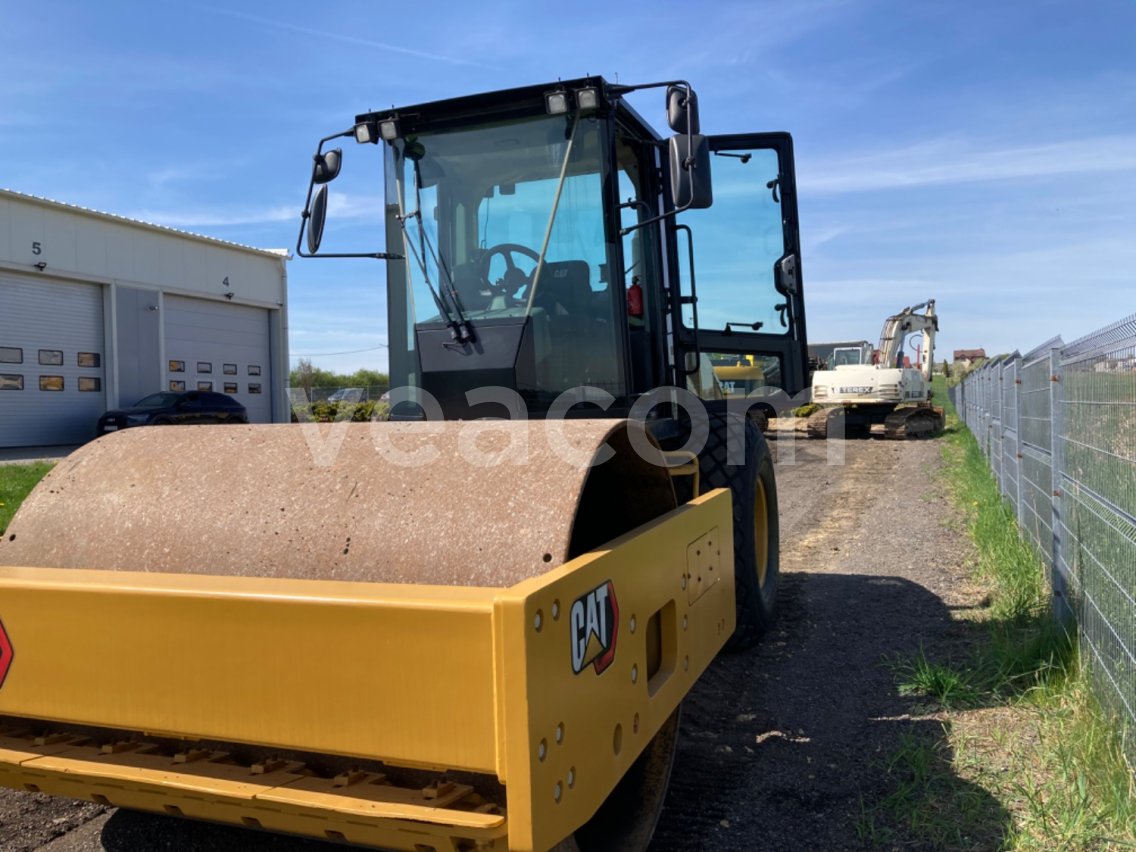 Online árverés: CATERPILLAR  CS64B