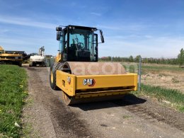 Online auction: CATERPILLAR  CS64B