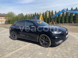 Online aukce: AUDI  SQ8