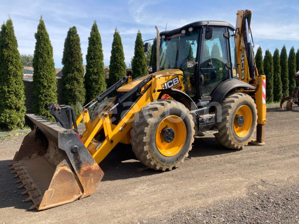 Online auction: JCB  4CX