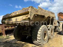 Online aukce: KOMATSU  HM400