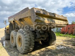 Online aukce: KOMATSU  HM400