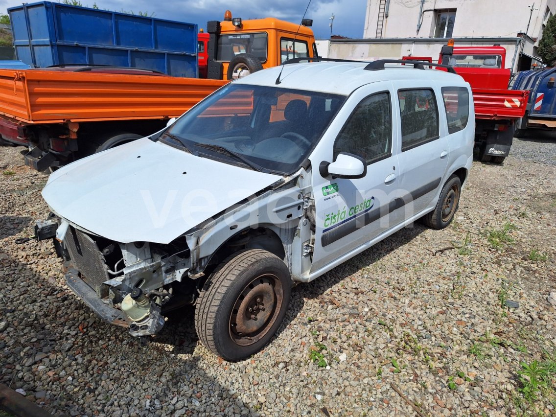 Online auction: DACIA  LOGAN