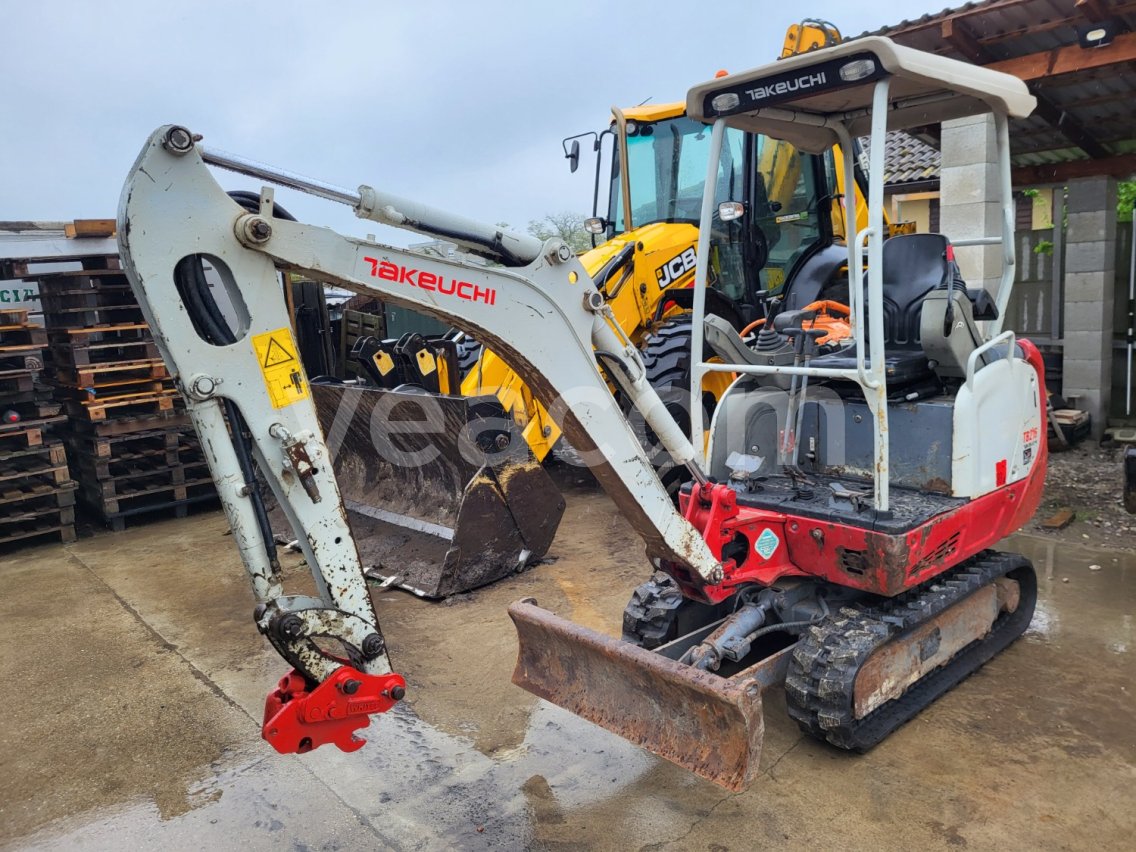 Online aukce: TAKEUCHI  TB216
