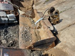 Online aukce:   Svahová lžíce 200 cm