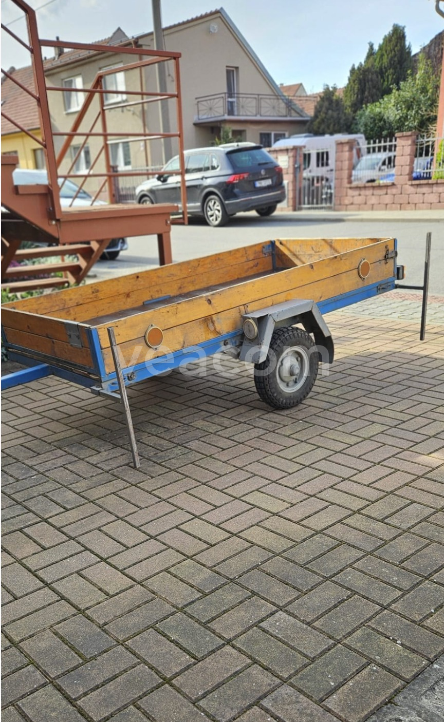 Online aukce:   SPORT JACHT PR 402 P