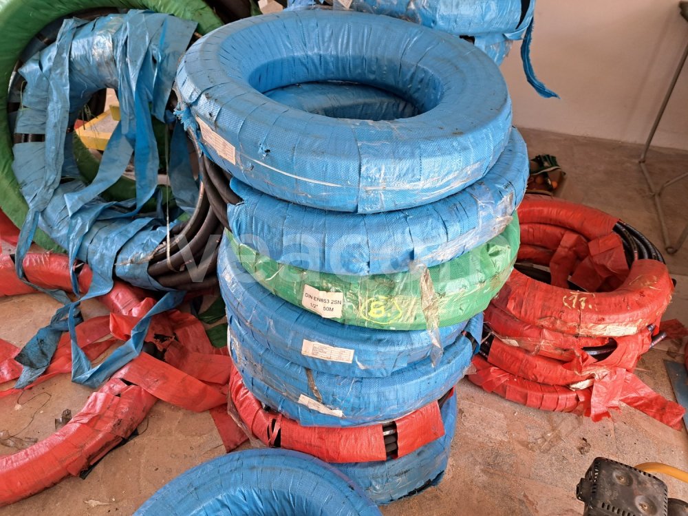 Aukcja internetowa:  HYDRAULICKÁ HADICE, NEPOUŽITÉ, ORIGINÁL BALENÉ, CELKEM 2495M