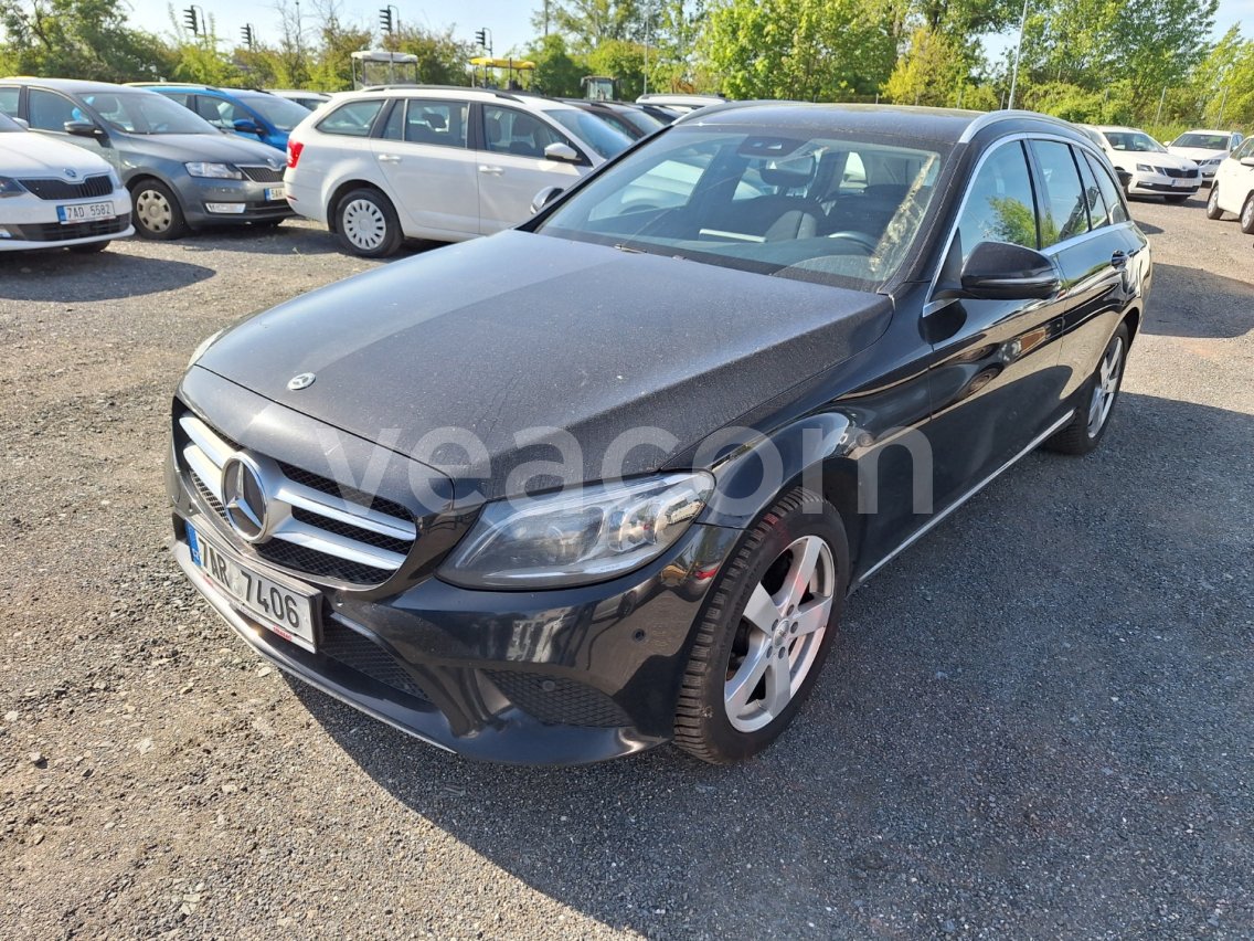 Online aukce: MB  C 220 D 4MATIC