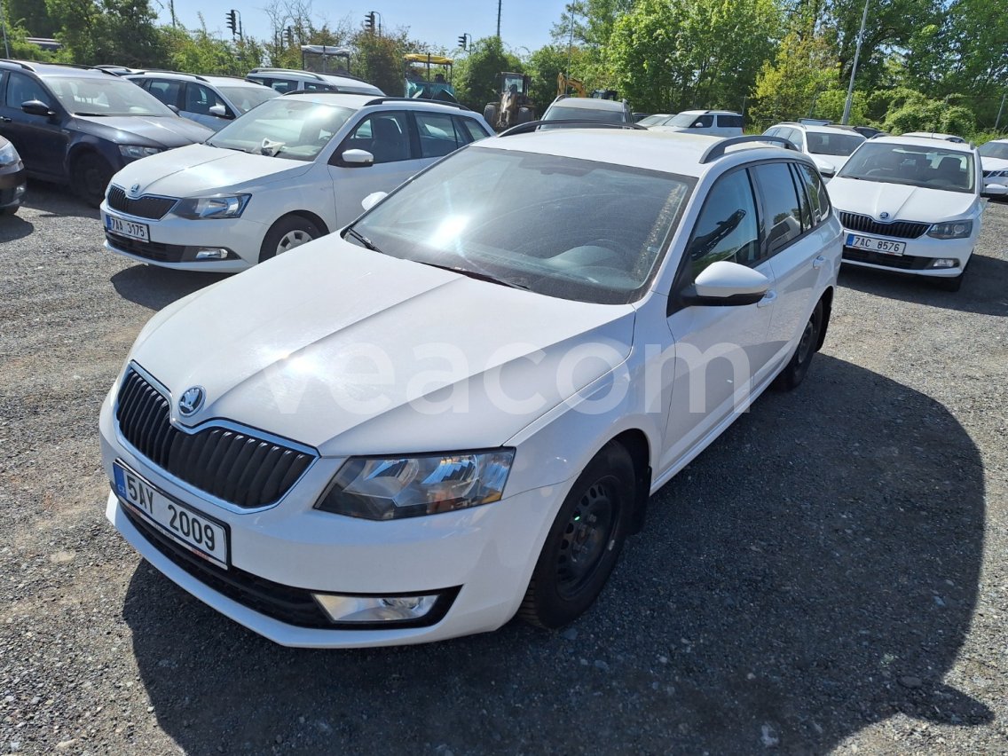 Online aukce: ŠKODA  OCTAVIA