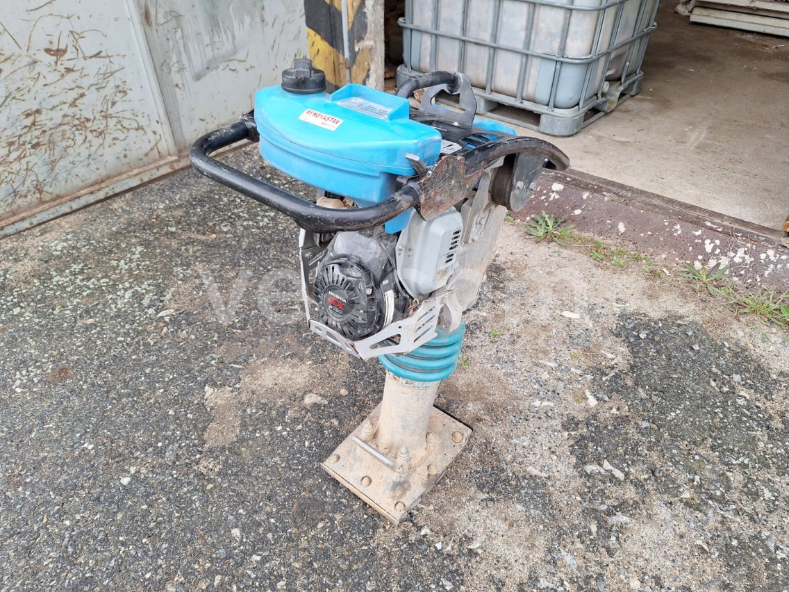 Online aukce:   WEBER SRV 620