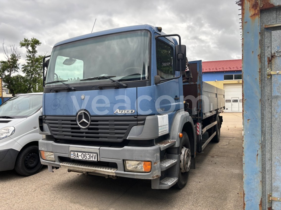 Online aukce: MB  1828 D ATEGO + HR HIAB 095