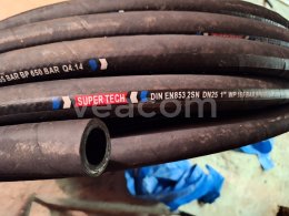 Online aukce:   DIN EN853 2SN DN25 1" WP 165 BAR