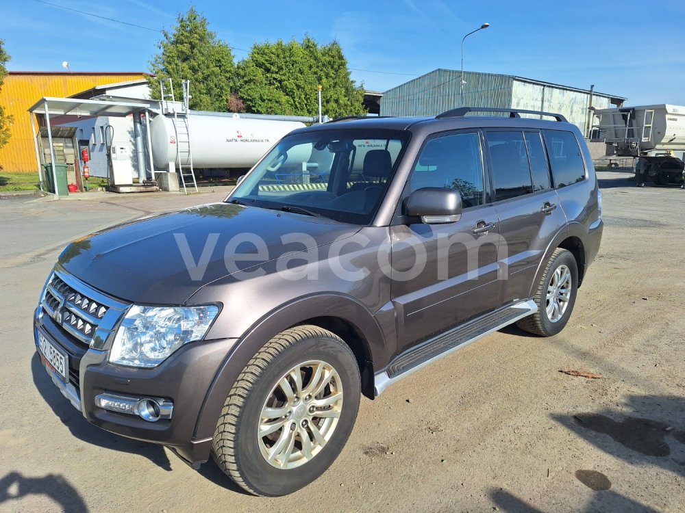 Online aukce: MITSUBISHI  PAJERO 4X4