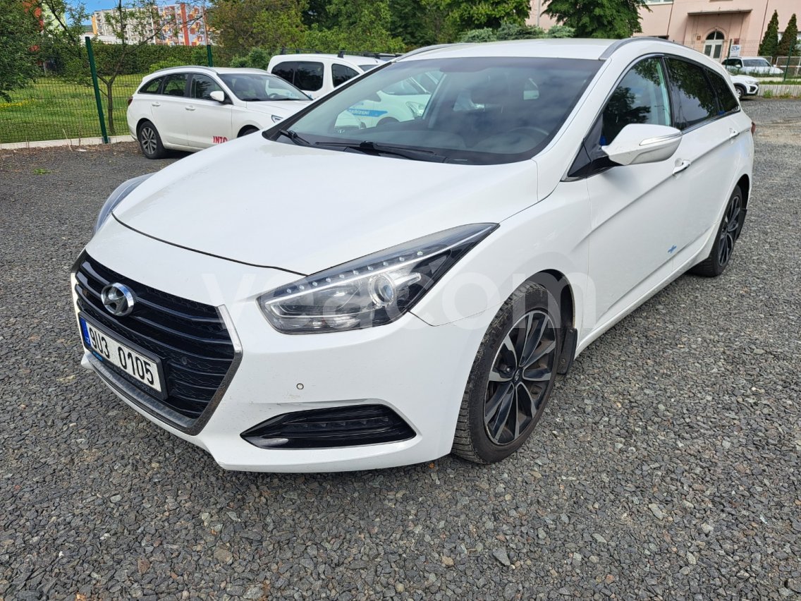 Online aukce: HYUNDAI  I40