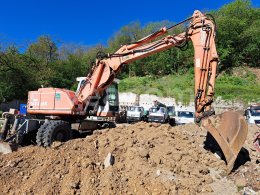 Online aukce: ATLAS  1604 4X4